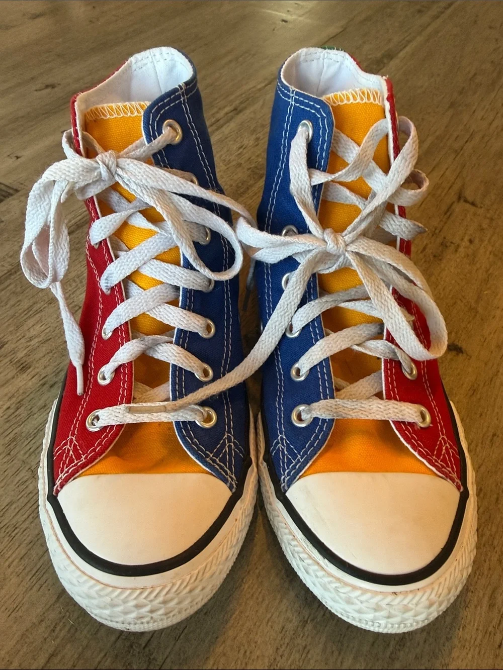 Converse Sneakers, Kids Size 3 High-Top Sneakers